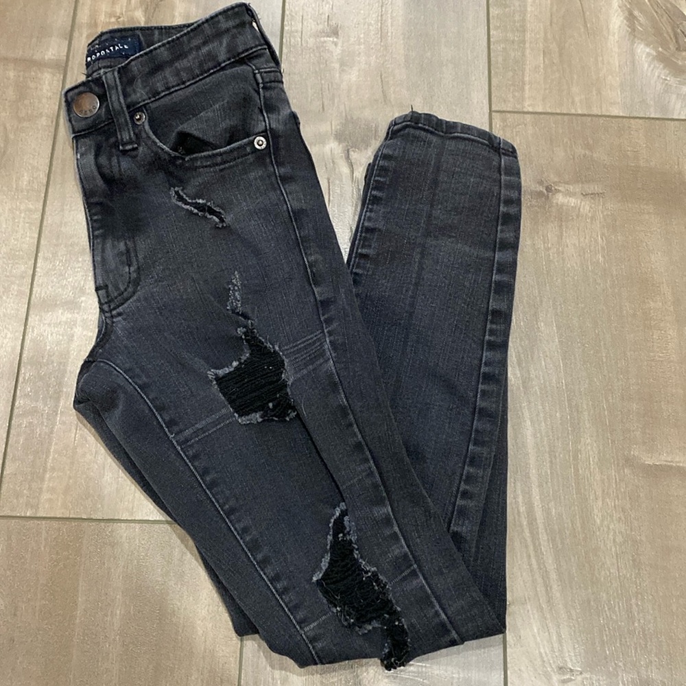 Aeropostale High Rise Destructed Black Wash Jeggings. Size 000